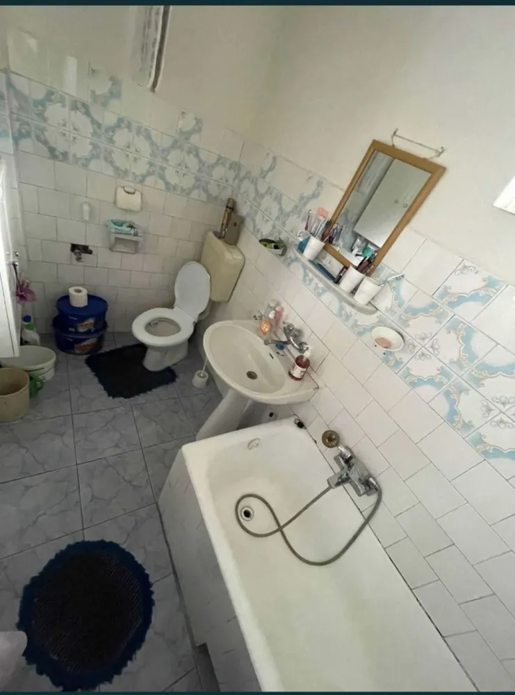 De vanzare casa 5 camere Carei