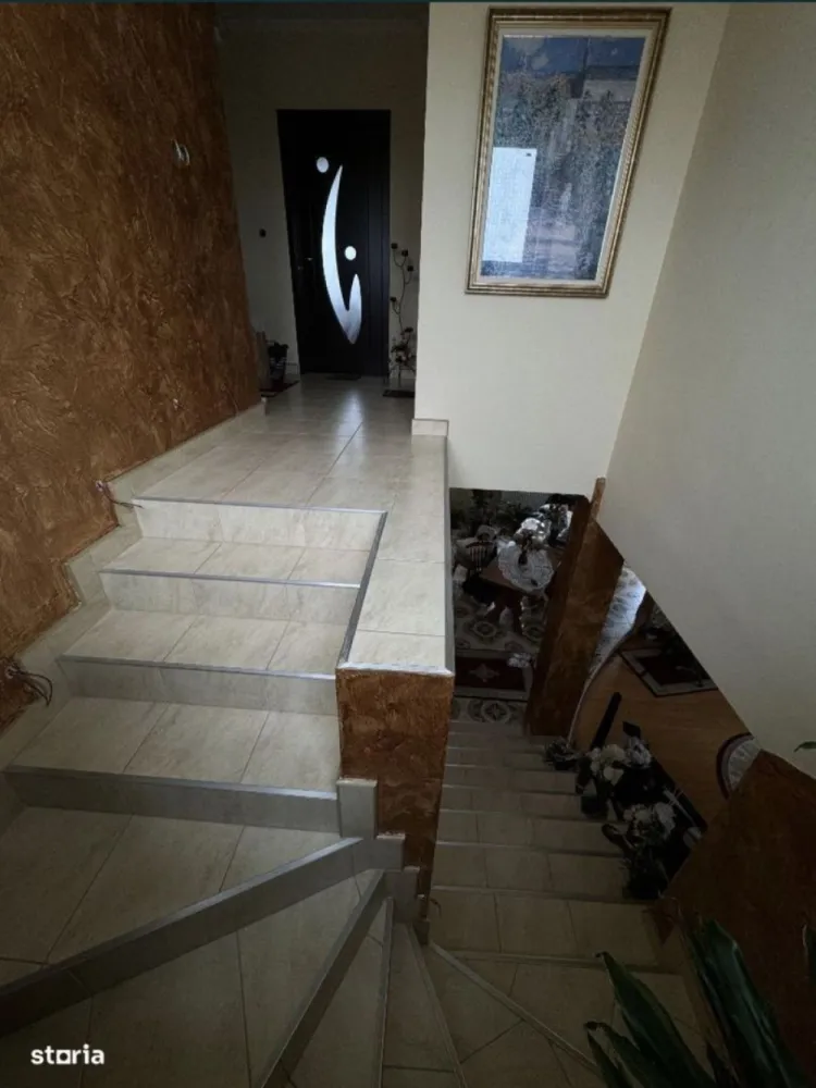 Casa de vanzare P+1, 4 Garaje, Vetis