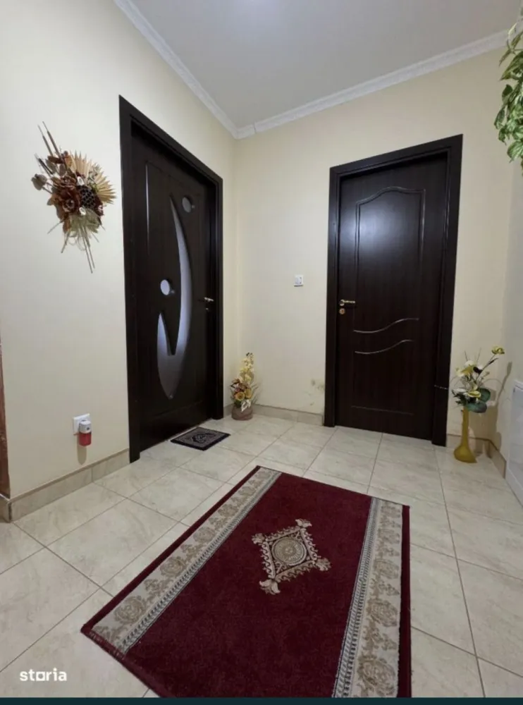Casa de vanzare P+1, 4 Garaje, Vetis