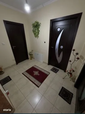 Casa de vanzare P+1, 4 Garaje, Vetis