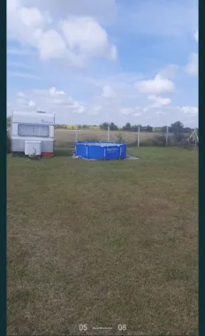 Vand sau schimb apartament plus teren