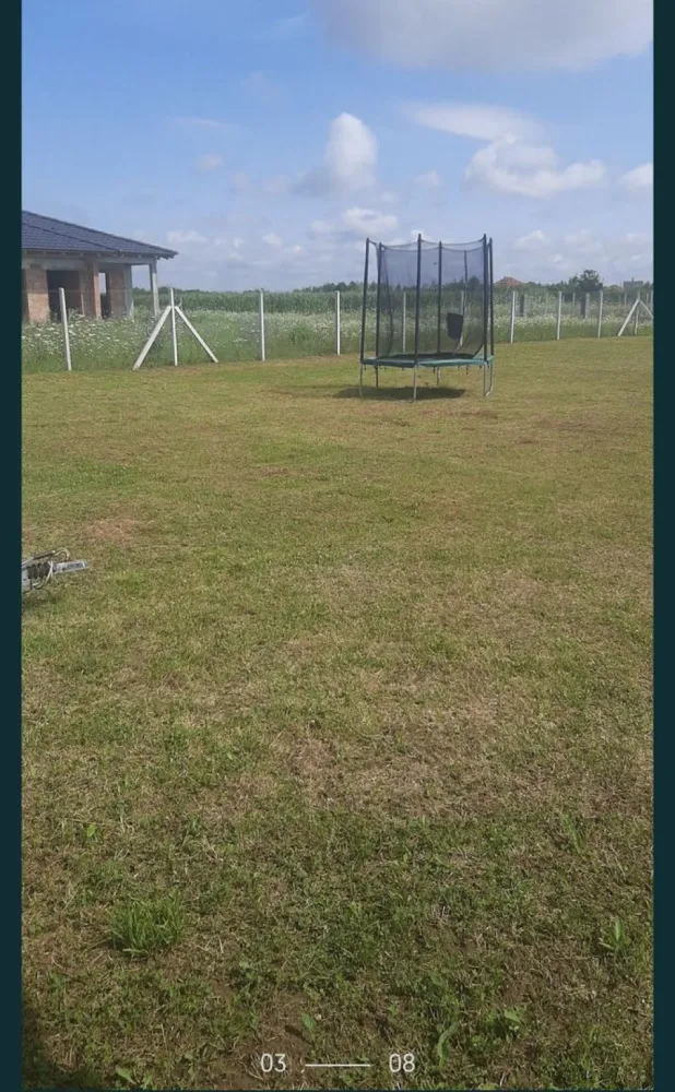 Vand sau schimb apartament plus teren