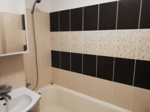 Apartament 2 camere decomandat langa Kaufland Carei