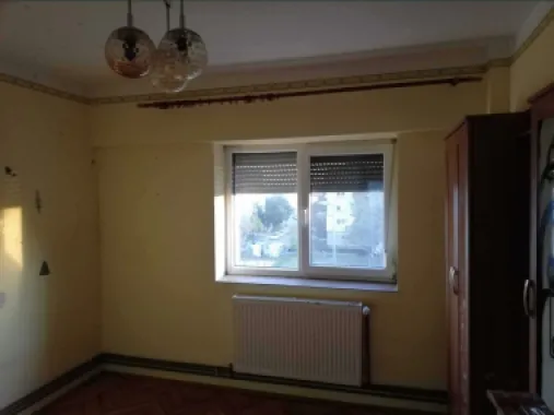 Apartament 2 camere decomandat langa Kaufland Carei