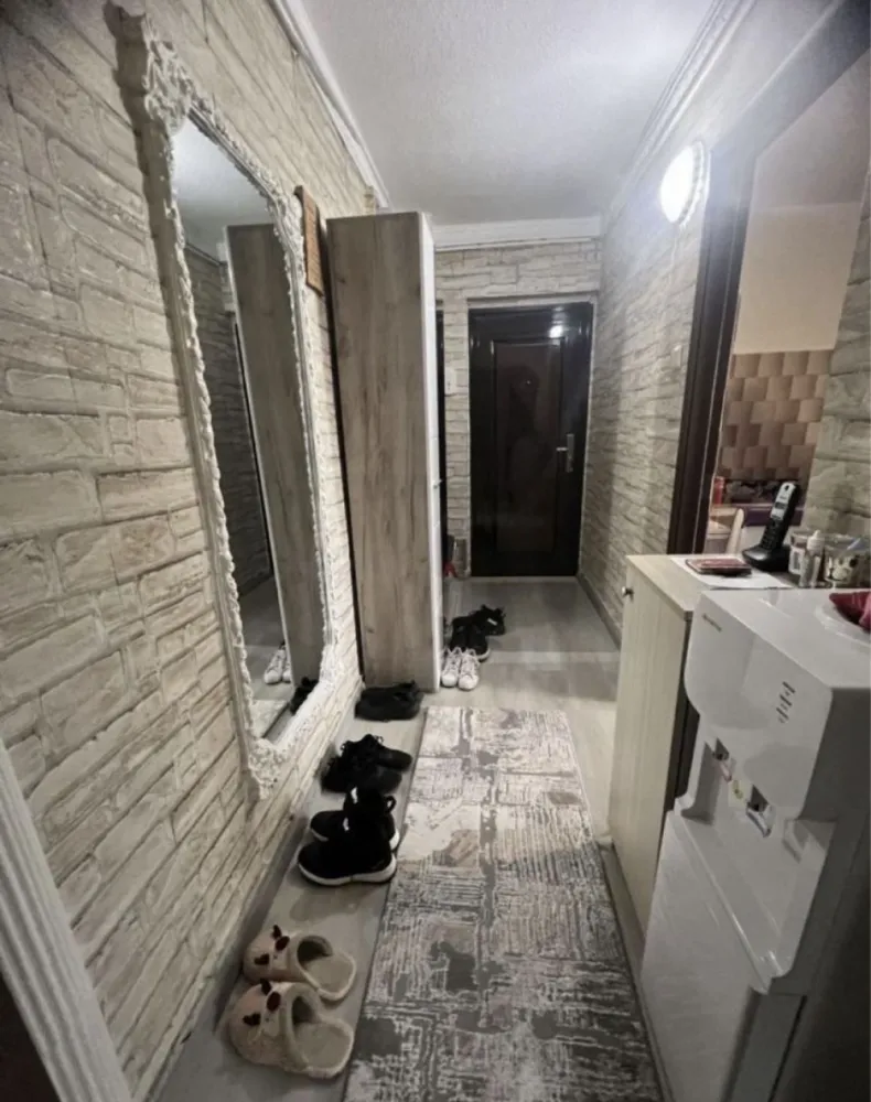 Vand apartament 2 camere zona Anda