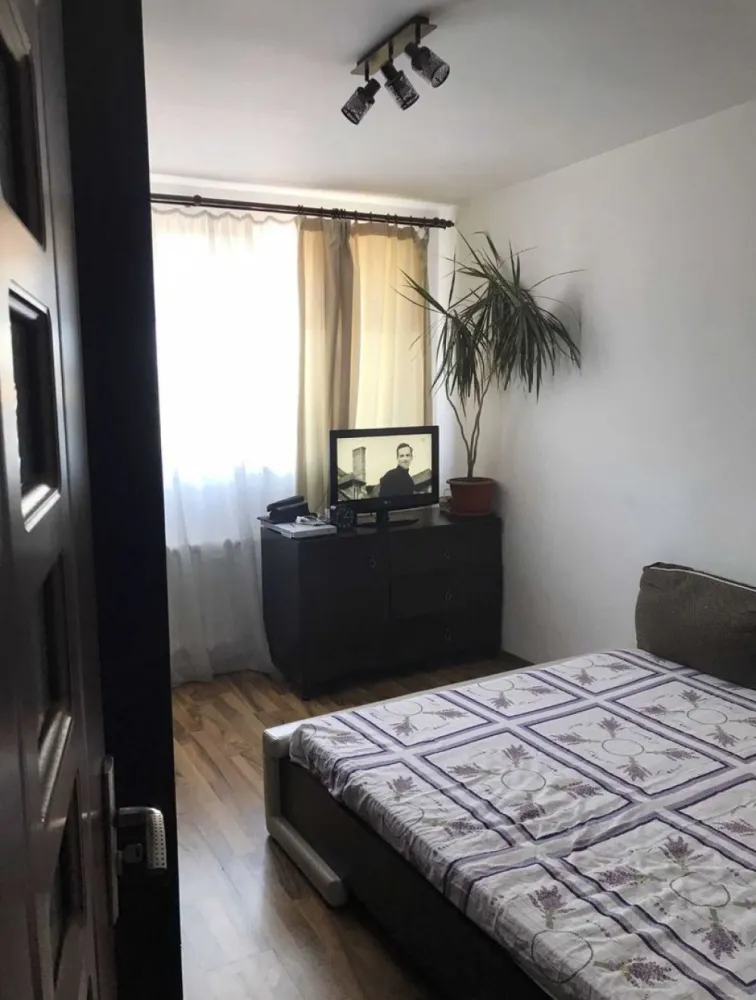 Apartament de vanzare 2 camere zona Abator