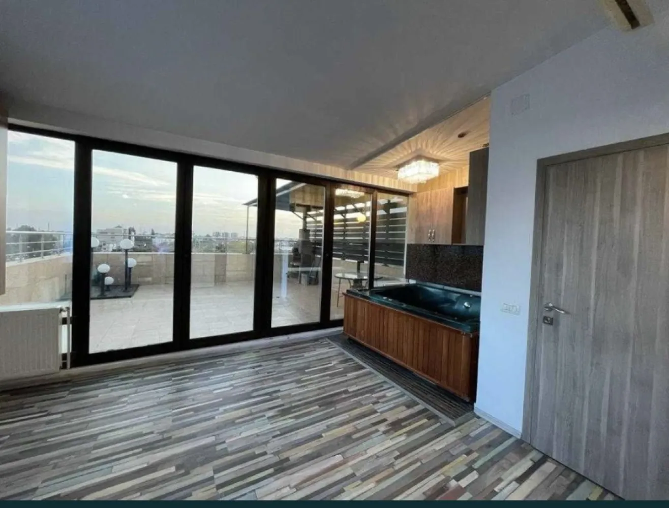 Apartament 2 camere inicat
