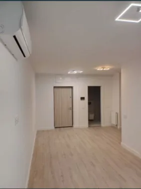 2 apartamente de vanzare