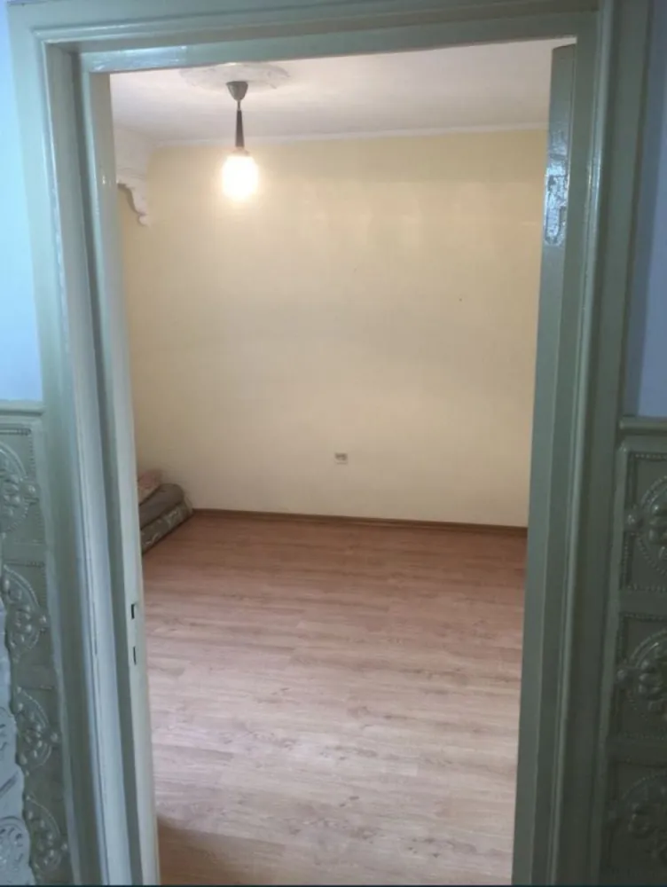 Apartament de vanzare, 3 camere, Tomis3 Constanta - Apartament de vanzare 3 camere , tomis trei , et 7 , decomantat