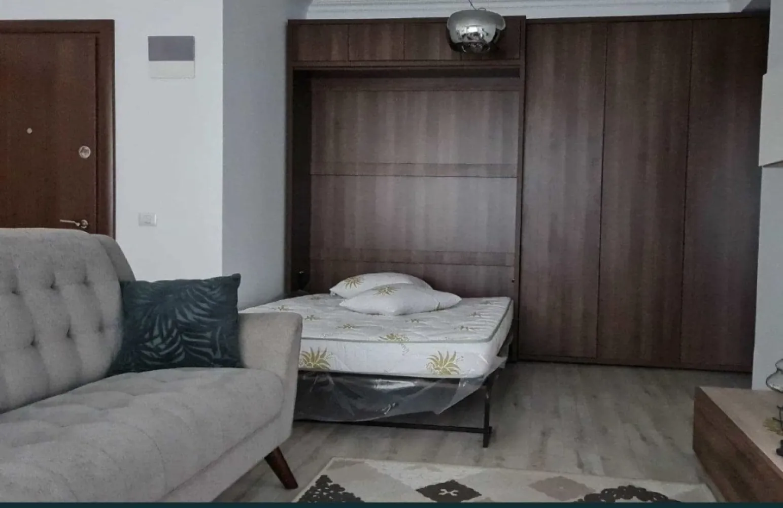 Vand apartament 2 camere