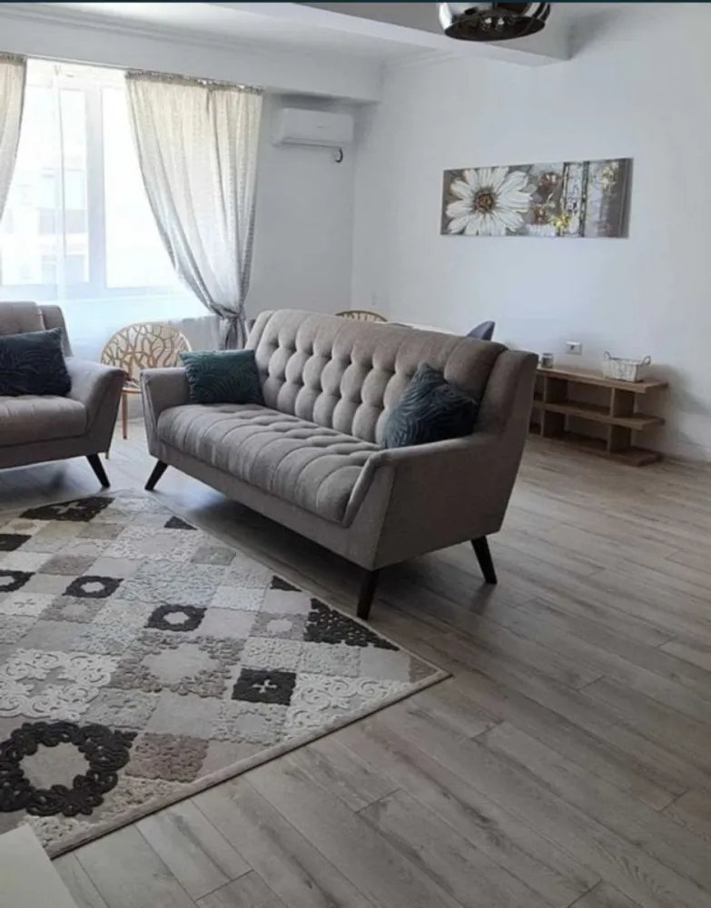 Vand apartament 2 camere