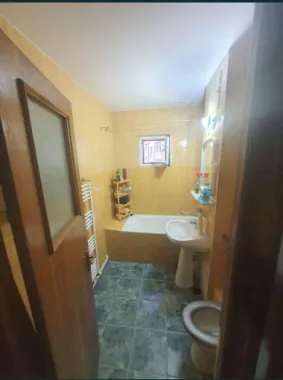 Vand apartament 2 camere zona Eden