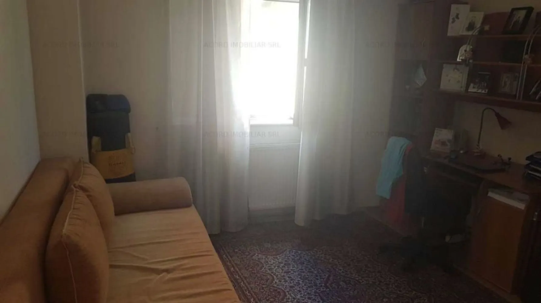 Ap 3 camere zona Dacia - - Apartament 3 camere decomandat; - Sutila = 72,44mp; Stot=80,54 mp; - Etaj 4/4; - Vedere bilateral cu 2 balcoane (1x3,68mp, 1x4,42mp); - 2 Grupuri sanitare; - Centrala Termica pe Gaz, Aer Conditionat, Internet Fibra Optica; - Bloc BCA construit in 1992, cu scara securizata; - La 5 minute de parc Tabacarie si City Park Mall; - Acces rapid la mijloacele de transport in comun liniile 42, 43, 42M, 43C, 43M, 100, 100C; - Mai multe poze si informatii la tel.