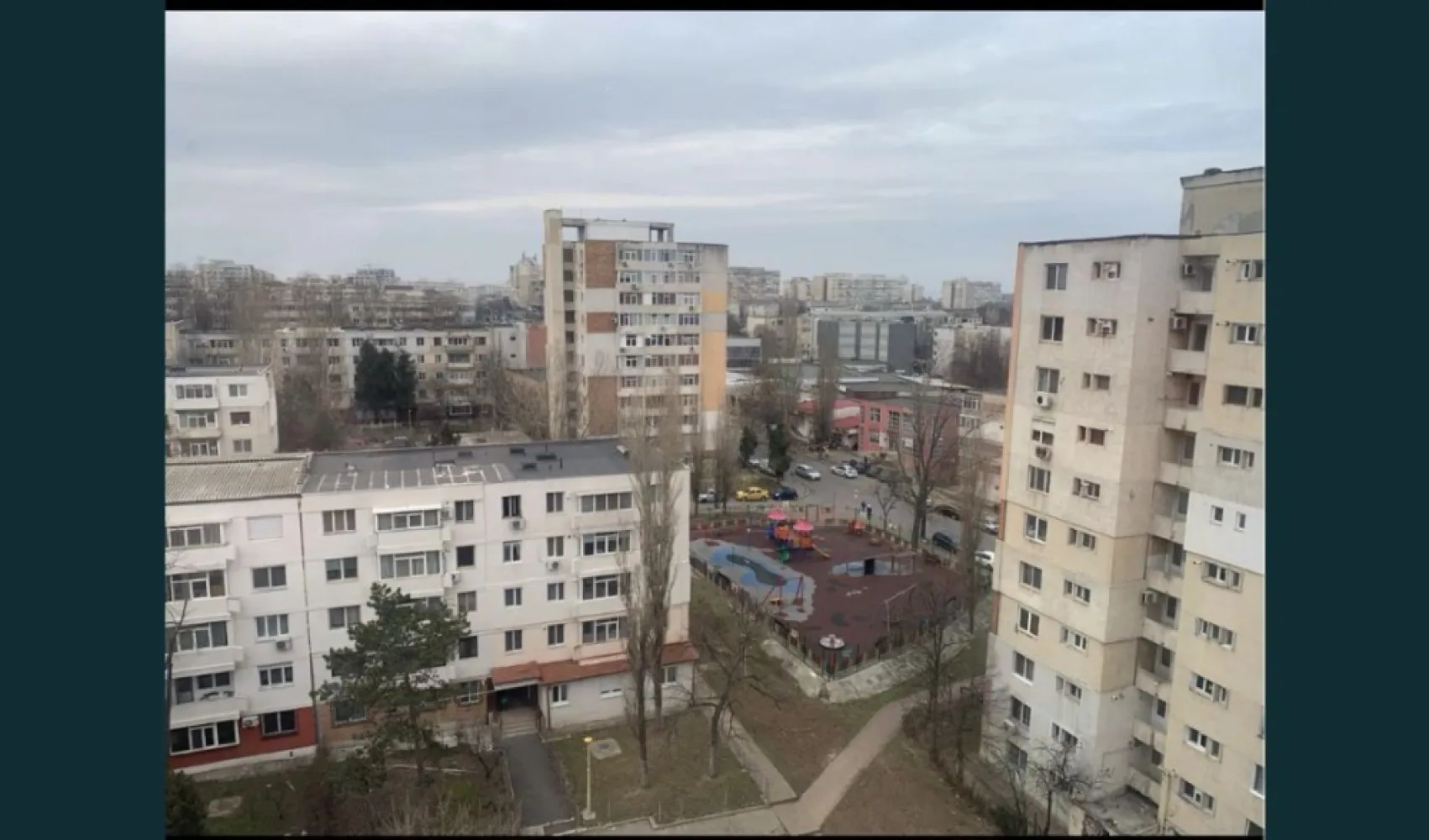 Tomis 3 apartament 3 camere - Persoană fizică vând apartament 2 camere transformat în 3, 81,36m bloc nou20011.apartamentul se află în Tomis 3 la etajul 9/10.pret 130000€