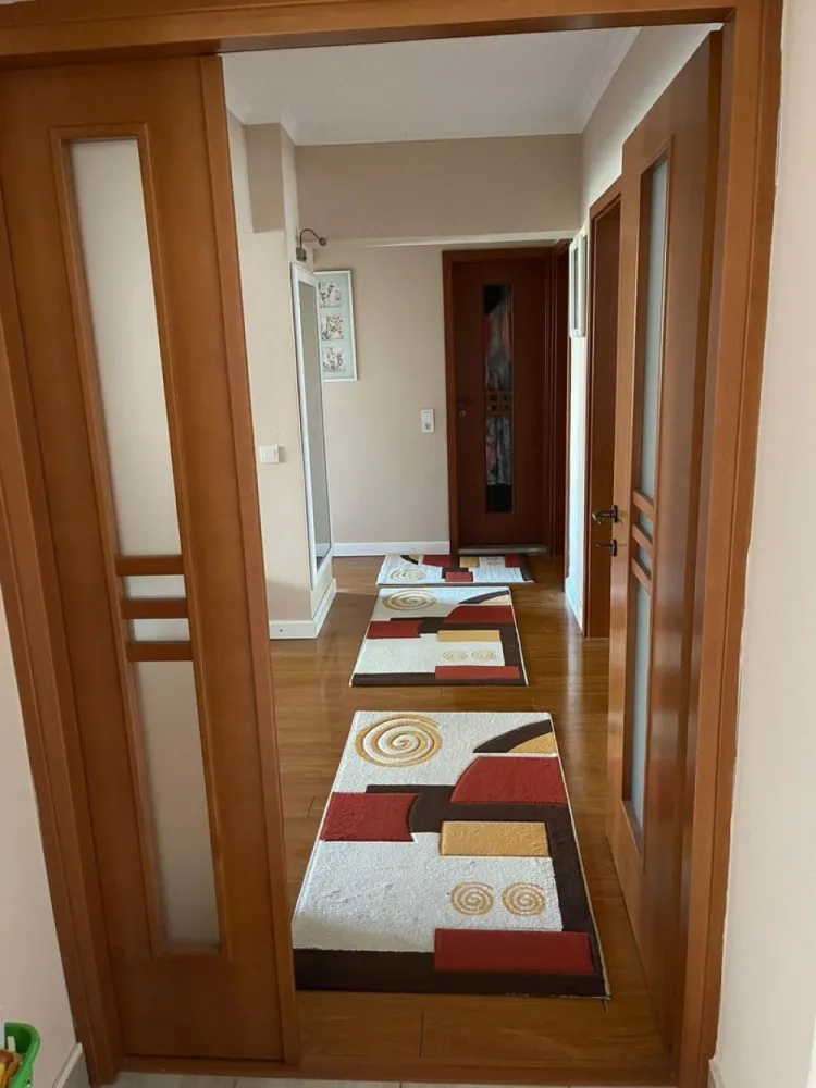 ageuropa.ro vinde ap 4 cam etajul 4 pe Blaga. - Agenția EUROPA vinde apartament cu patru camere situat la etajul 4 pe Blaga.