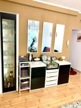 ageuropa.ro vinde ap 2 cam 65mp la etajul 2 în zona ULTRACENTRALA.