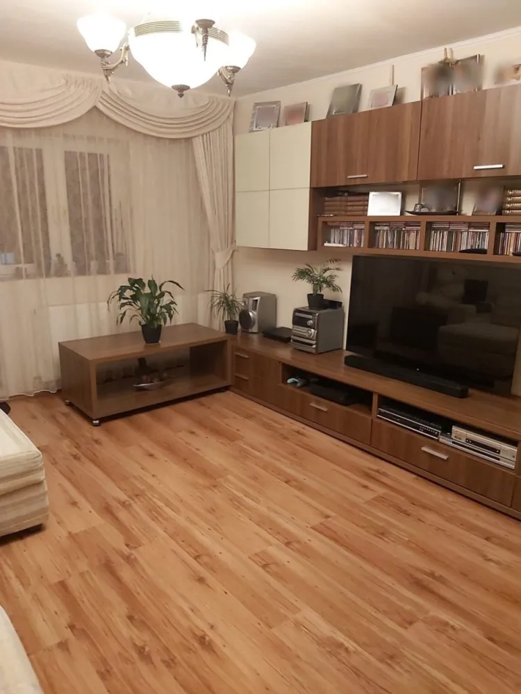 ageuropa.ro vinde ap 2 cam 65mp etaj 4 în CARPAȚI 2. - Agenția EUROPA vinde apartament cu doua camere, 65mp la etajul 4 în CARPAȚI 2.