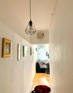 ageuropa.ro vinde ap 2 cam 65mp la etajul 2 în zona ULTRACENTRALA.