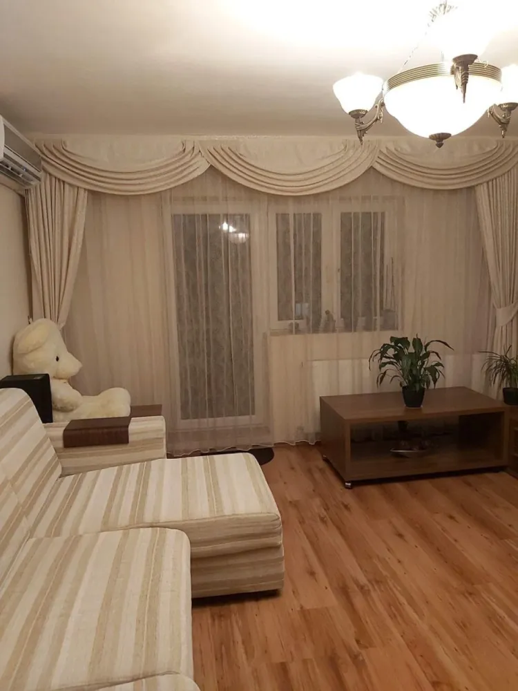 ageuropa.ro vinde ap 2 cam 65mp etaj 4 în CARPAȚI 2. - Agenția EUROPA vinde apartament cu doua camere, 65mp la etajul 4 în CARPAȚI 2.