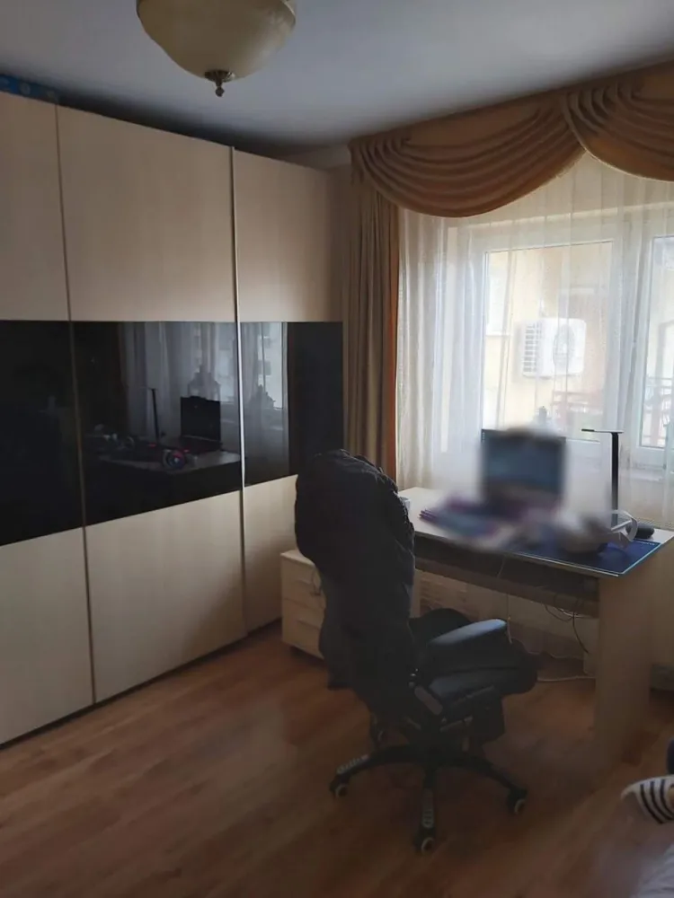 ageuropa.ro vinde ap 2 cam 65mp etaj 4 în CARPAȚI 2.