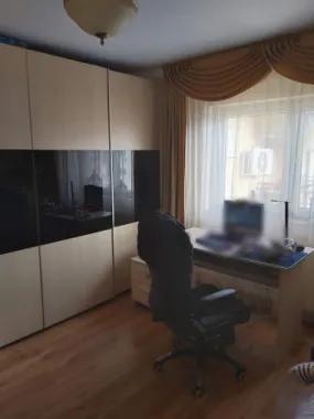 ageuropa.ro vinde ap 2 cam 65mp etaj 4 în CARPAȚI 2.