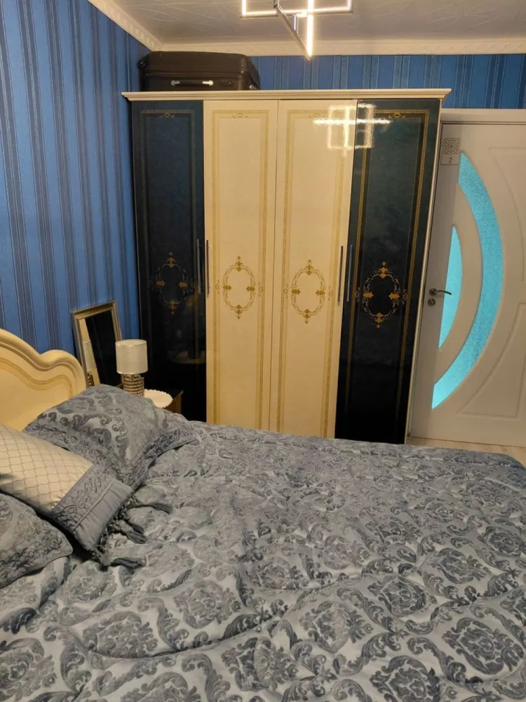 ageuropa.ro vinde ap RENOVAT și UTILAT la etajul 4 CARAMIDA Micro 14. - Agenția EUROPA vinde apartament DECOMANDAT, din CARAMIDA, cu 2 camere, avand o suprafata utila de 42mp. Apartamentul este RENOVAT, MOBILAT și UTILAT, situat la etajul 4 în Micro 14. Pentru mai multe oferte accesați : www.ageuropa.ro