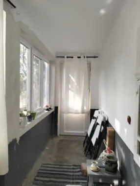 Casa 81mp, teren 81 ari, anexe, pomărie tânără de meri de vânzare