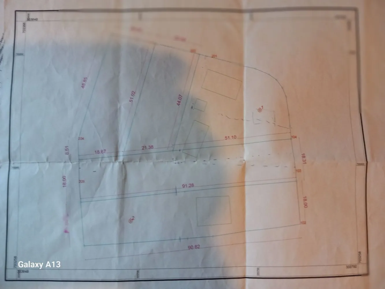 ageuropa.ro vinde teren 39 ari în Vetis LANGA PRIMARIE. - Agenția EUROPA vinde teren intravilan 39 ari cu front stradal de 42m LANGA PRIMARIA din Vetis, pretabil pentru investiții.