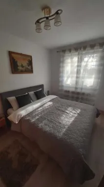 Apartament cu 2 camere din Micro 14