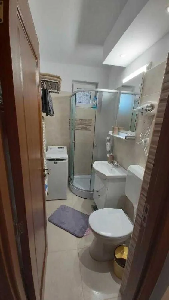 Apartament cu 2 camere din Micro 14