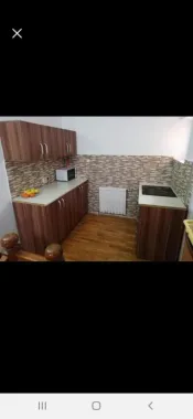 De vanzare casa 330 mp