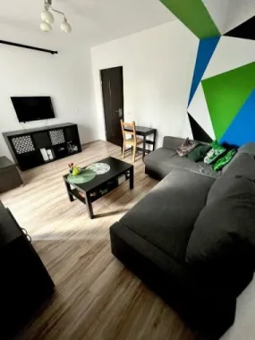 Apartament 2 camere, 49mp, cu balcon şi parcare