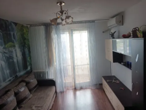 Apartament cu 2 camere de închiriat (Titan)