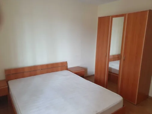 Închiriez apartament 2 camere Titan