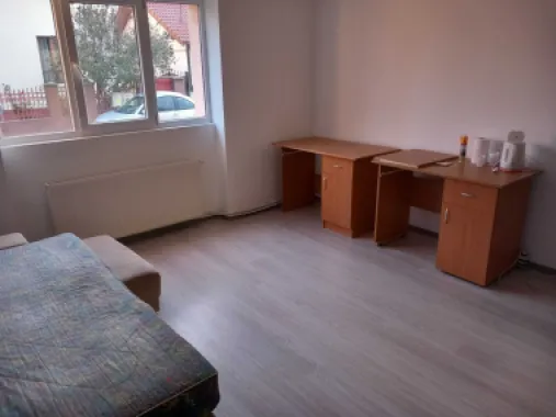 vand casa in cartierul titulescu