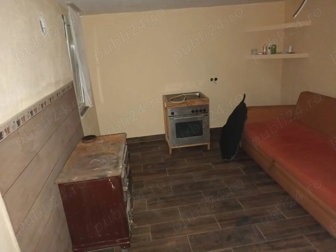 BRASADAS vinde casuta de vacanta in Ardud. - Agenția imobiliara BRASADAS vinde casuta de vacanta (cabana) in Ardud, cu teren de 4 ari. In apropiere este o pescarie. www.brasadas.com.
