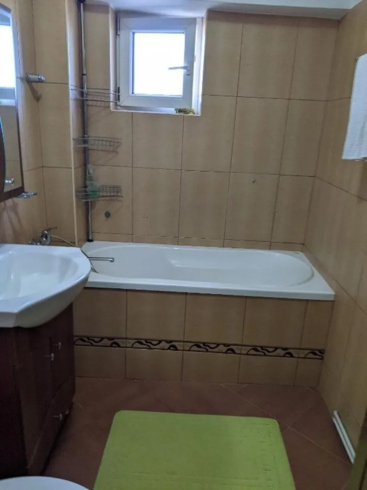 Apartament 4 camere mobilat Soarelui