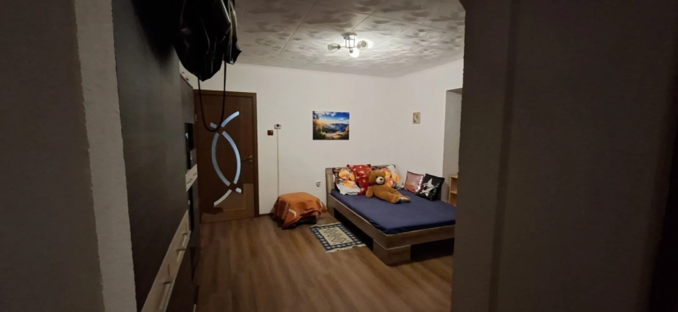 BRASADAS vinde ap 2 cam etaj 2 pe Botizului. - Agentia Imobiliara BRASADAS vinde apartament semidecomandat cu 2 camere situat pe str. Botizului la etajul 2/4 cu o suprafață de 60mp. Www.brasadas.com.