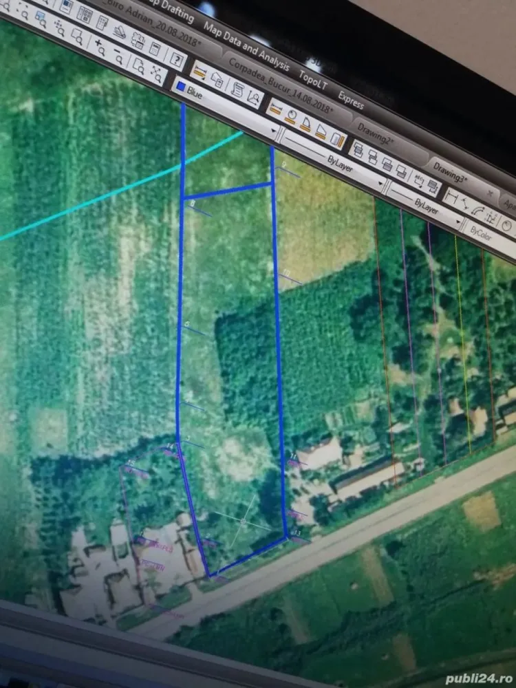 Vând teren intravilan + extravilan Corpadea, jud. Cluj - Persoană fizică vând teren intravilan în suprafață de 3.856 mp, situat în localitatea Corpadea, județul Cluj, cu toată documentația în regulă. Terenul este amplasat direct la drumul județean DN16, având front stradal de 30 m, ideal pentru construcție locuință, investiție sau dezvoltare. În continuarea terenului intravilan se află un teren extravilan cu suprafața de 5.000 mp, oferind posibilitate de extindere sau utilizare agricolă. Prețuri: Teren intravilan: 36 euro mp Preț total intravilan: 138.816 euro Teren extravilan: 5 euro mp Preț total extravilan: 25.000 euro Preț total pentru ambele terenuri: 163.816 euro Vânzare direct de la proprietar. Pentru informații suplimentare sau vizionare, vă rog să mă contactați. Tel.