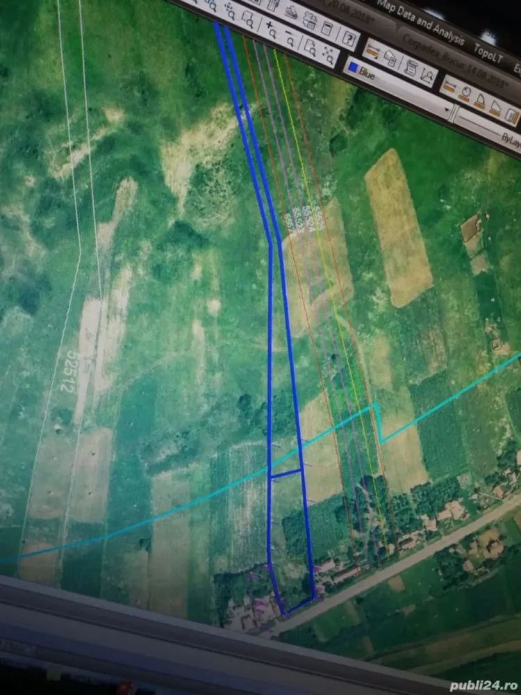 Vând teren intravilan + extravilan Corpadea, jud. Cluj - Persoană fizică vând teren intravilan în suprafață de 3.856 mp, situat în localitatea Corpadea, județul Cluj, cu toată documentația în regulă. Terenul este amplasat direct la drumul județean DN16, având front stradal de 30 m, ideal pentru construcție locuință, investiție sau dezvoltare. În continuarea terenului intravilan se află un teren extravilan cu suprafața de 5.000 mp, oferind posibilitate de extindere sau utilizare agricolă. Prețuri: Teren intravilan: 36 euro mp Preț total intravilan: 138.816 euro Teren extravilan: 5 euro mp Preț total extravilan: 25.000 euro Preț total pentru ambele terenuri: 163.816 euro Vânzare direct de la proprietar. Pentru informații suplimentare sau vizionare, vă rog să mă contactați. Tel.