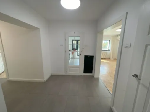 BRASADAS vinde ap 3 cam Unirii - Radu Voda