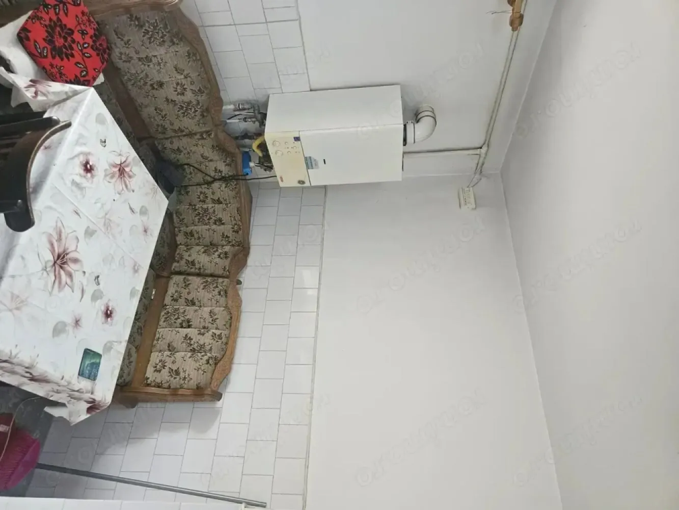 BRASADAS vinde ap 2 cam etaj3/4 decomandat, Carpați 2 - Agenția imobiliara BRASADAS vinde apartament cu 2 camere Carpați 2, etaj 3/4 cu 2 bacoane, termopan, microcentrala, orientare est-vest, soare toată ziua, luminos, nu este de colt, nici de mijloc. Balcon la camera mare si la bucătărie. www.brasadas.com.