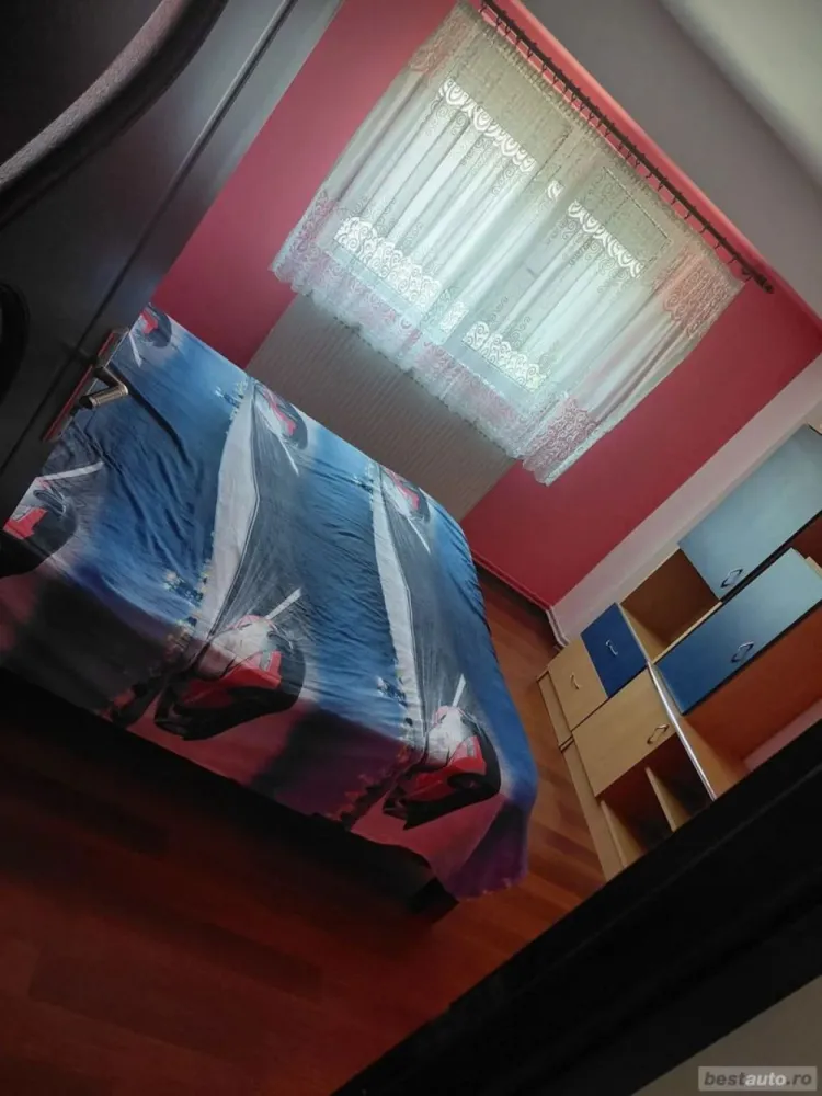 BRASADAS vinde ap 2 cam etaj 4/4 în Micro 16 - Agenția imobiliara BRASADAS vinde apartament situat în M16 lângă școala generală Avram Iancu și grădinița Voinicelul et 4/4. www.brasadas.com