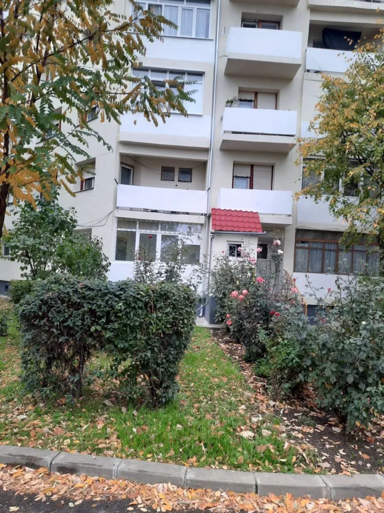 BRASADAS vinde ap 3 cam la PARTER în Micro 16. - Agentia imobiliara BRASADAS vinde apartament cu 3 camere transformat în 2 camere 78m utili la parter lingă podul Golescu mobilat si utilat. www.brasadas.com.