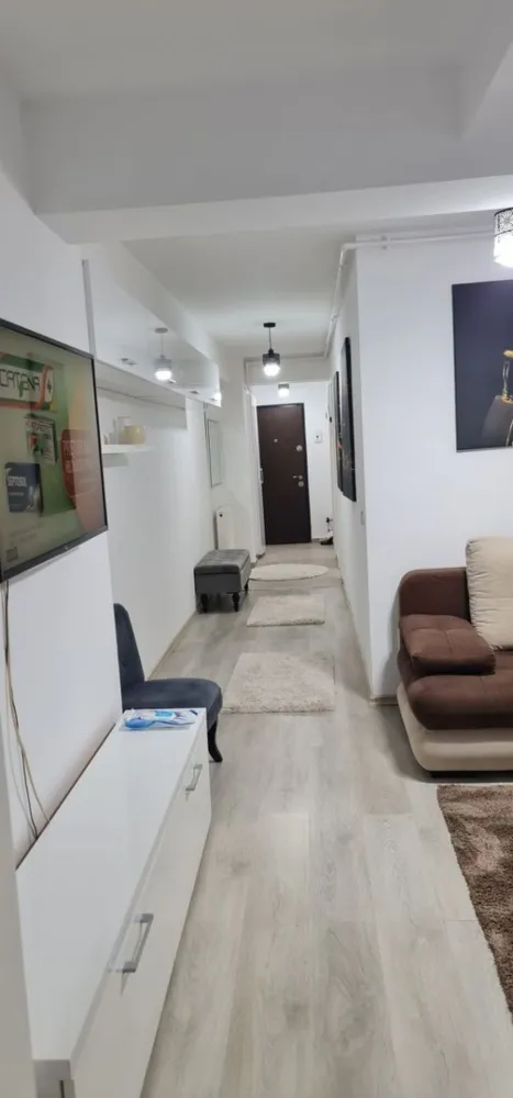 Inchiriez Ap 2 cam . Lujerului . Proprietar - Proprietar . De inchiriat apartament 2 camere . Semidecomandat . Bloc din 2019 . Mobilat si utilat ...centrala...ac . Boxa depozitare . Loc parcare . Este situat pe strada Virtutii colt cu Orsova . Tramvai / autobuz 1 minut . Metrou 5 minute . Mega Image la parter . Profi la 20 m . NU are balcon ! Exclus agentii ! Exclus animale de companie ! Chirie 2+ 1 garantie ...