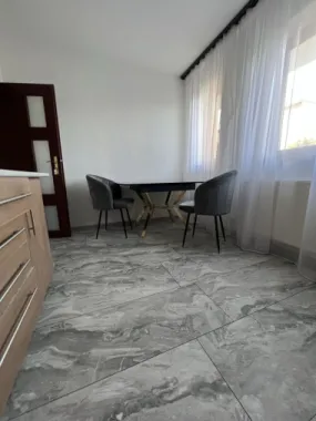 Inchriez apartament 40 mp,Bucuresti utilat ,renovat 15 min Pta Unirii