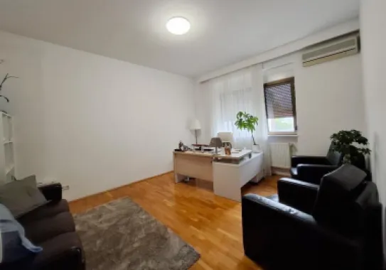 BRASADAS vinde Imobil exclusivist in cartierul Primaverii.