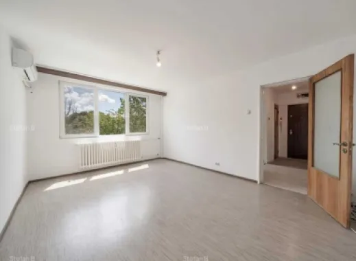 Apartament 3 camere decomandat + boxa - Drumul Taberei