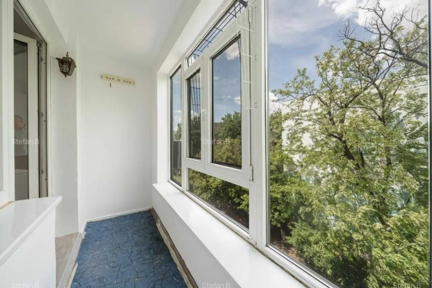 Apartament 3 camere decomandat + boxa - Drumul Taberei