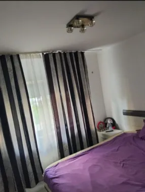 Vând apartament 3 camere